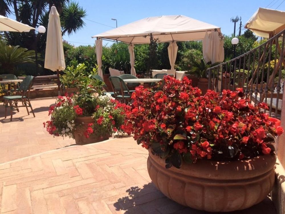 Villa Aurora Le Castella  Bagian luar foto